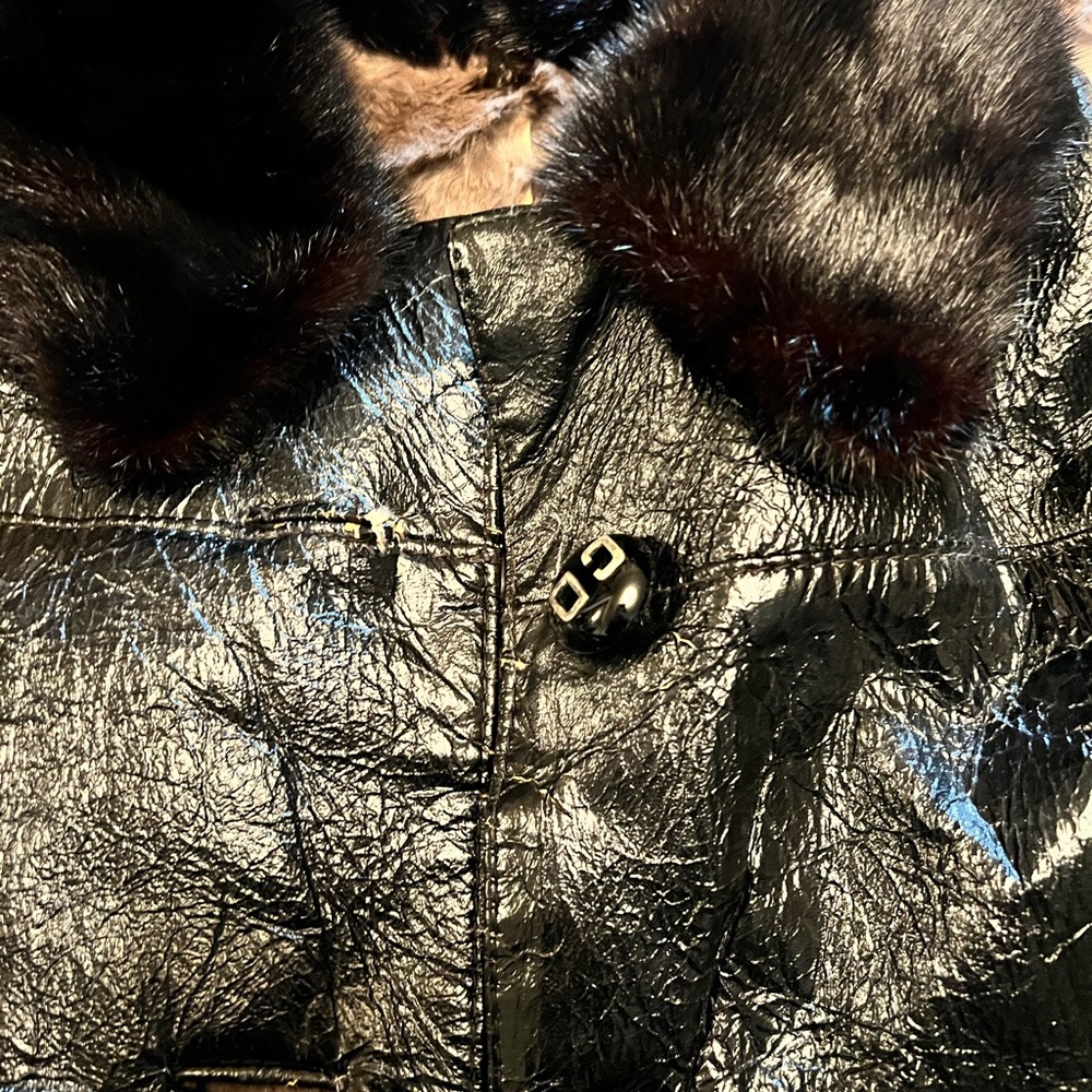 Dior CD Black Leather Coat with Faux Fur Lining - Picture 3 of 11